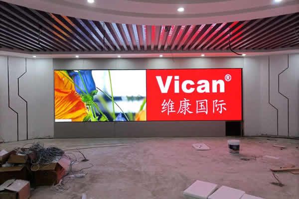 開會用什么顯示大屏，液晶拼接屏好還是全彩LED顯示屏好？