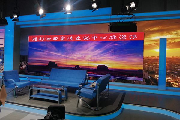 直播間背景墻展示大屏，用LED顯示屏好還是拼接屏好？