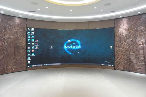 會(huì)議顯示大屏使用LED屏幕好，還是拼接屏好？