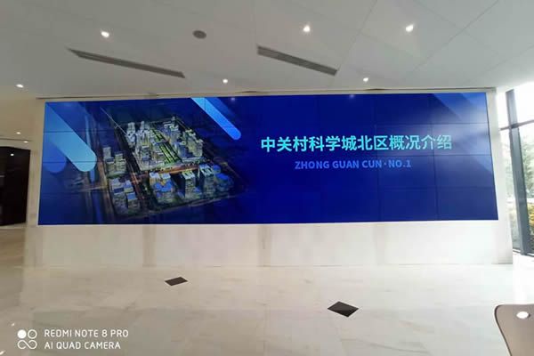 拼接屏是怎樣實現(xiàn)不變形拼接顯示的？
