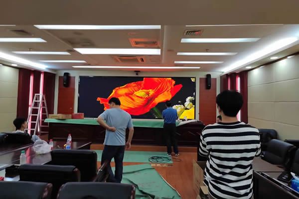 選購(gòu)會(huì)議室大屏，推薦LED顯示屏