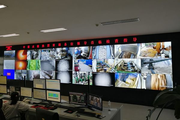 一塊拼接屏顯示多少路視頻監(jiān)控畫面合適？
