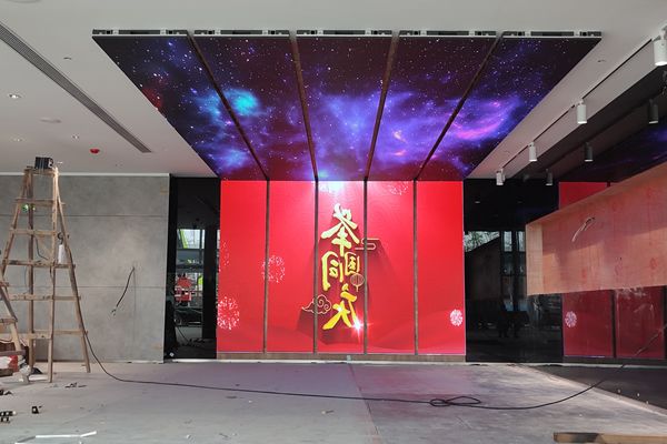 汽車服務門店規(guī)范化改造 LED顯示屏賦能服務體驗升級