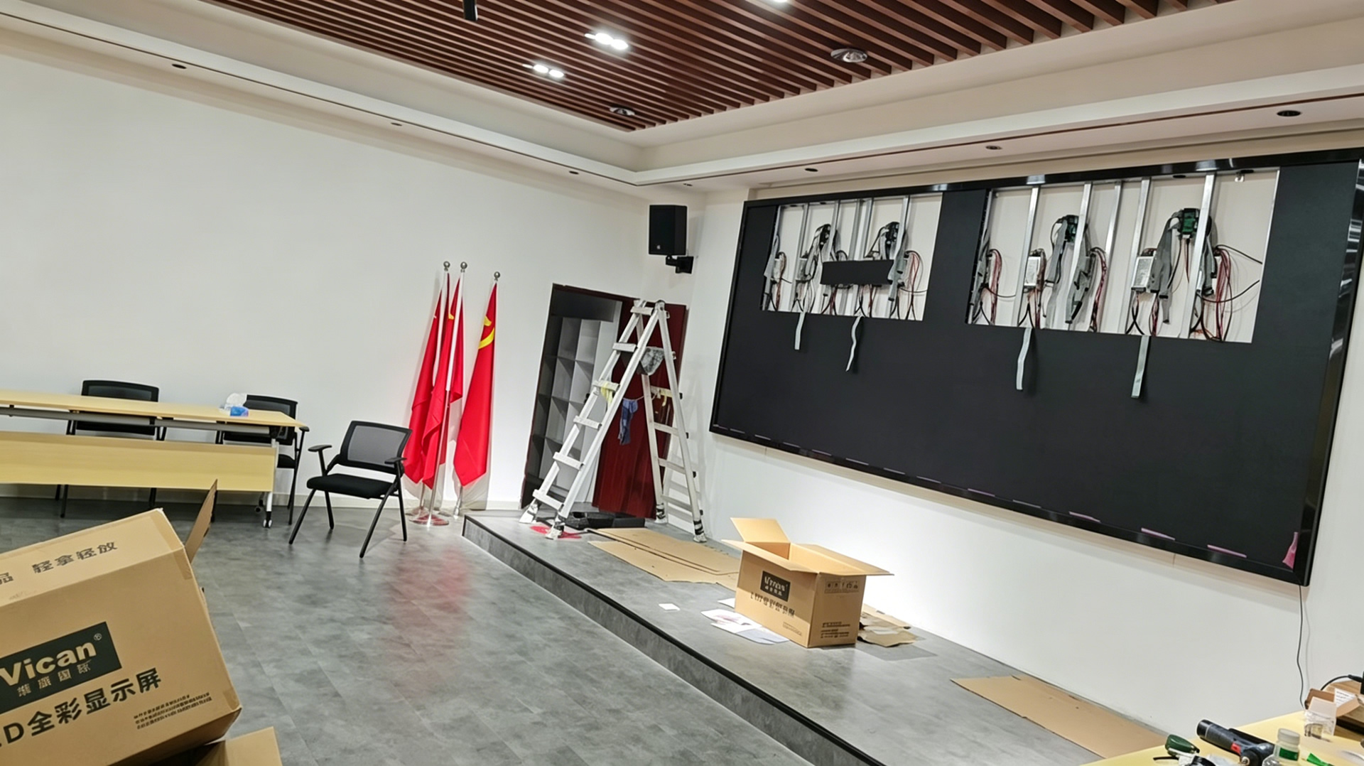 LED顯示屏常見故障排查手冊｜死燈、黑屏、花屏原因與解決方法